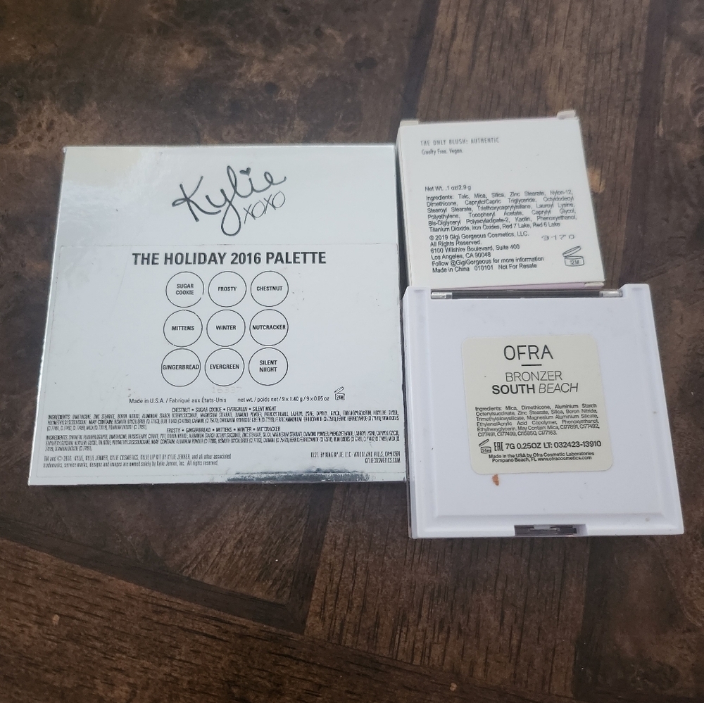 Makeup Bundle - Picture 4 of 5
